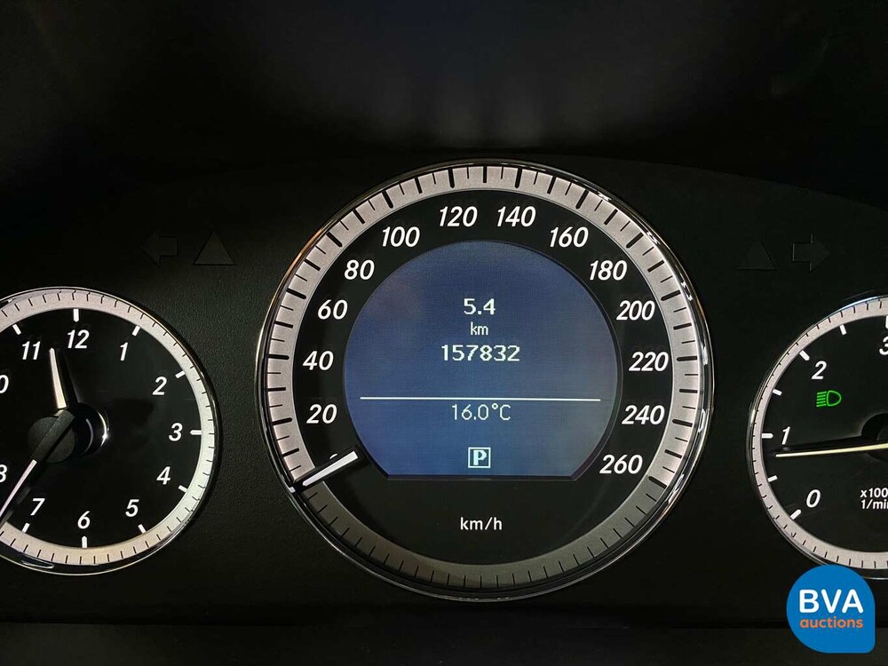 Mercedes-Benz E200 CDI Limousine 136hp 2010 E-Class, 00-SFF-6.