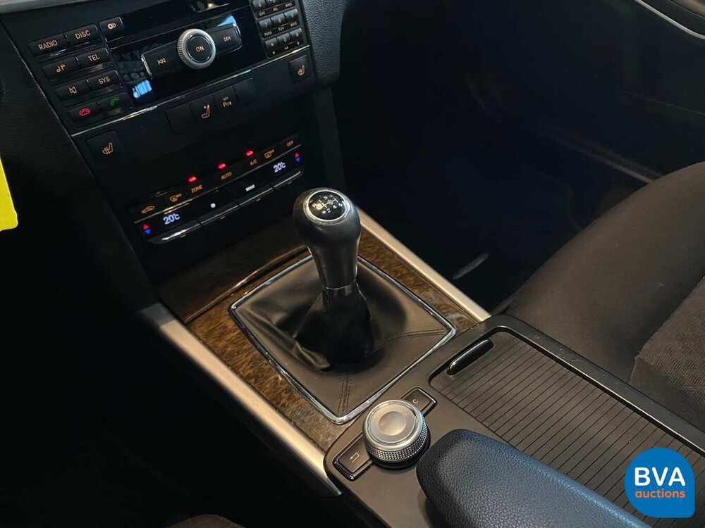 Mercedes-Benz E200 CDI Limousine 136hp 2010 E-Class, 00-SFF-6.