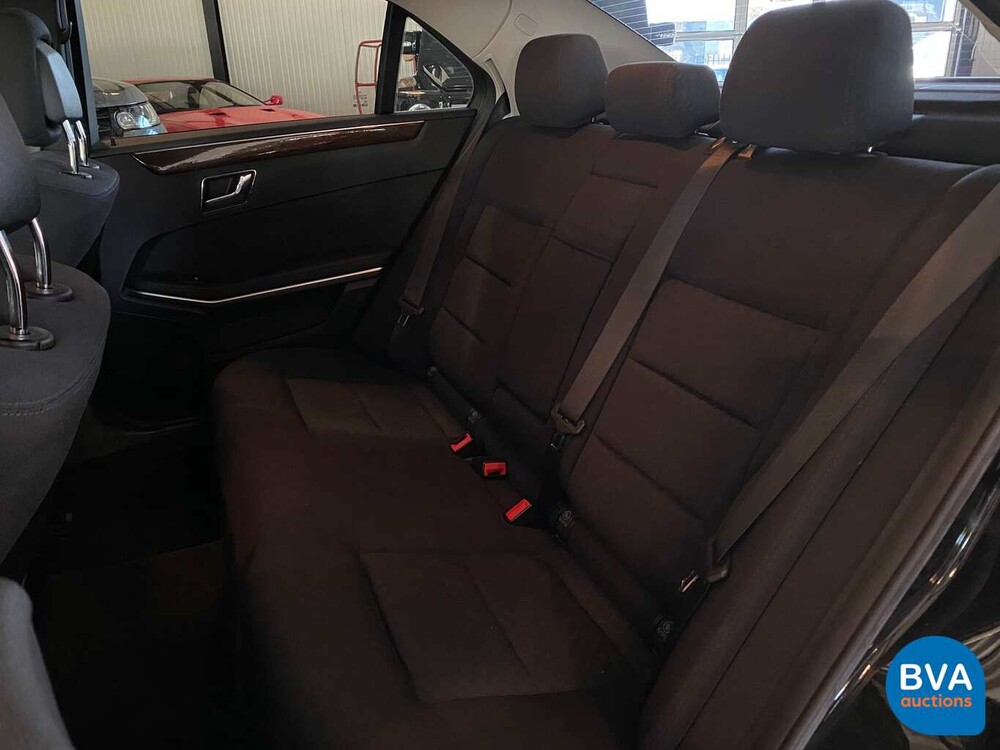Mercedes-Benz E200 CDI Limousine 136hp 2010 E-Class, 00-SFF-6.