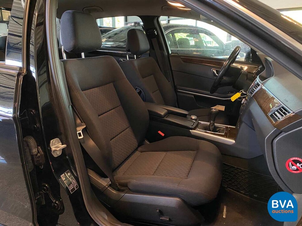 Mercedes-Benz E200 CDI Limousine 136hp 2010 E-Class, 00-SFF-6.