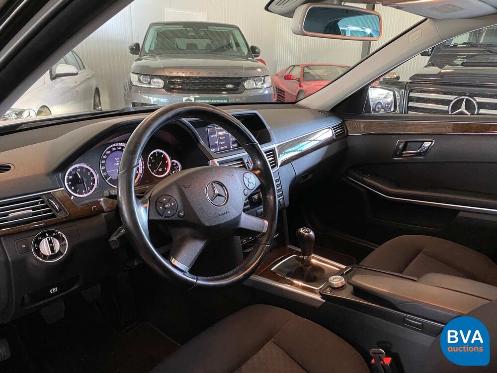 Mercedes-Benz E200 CDI Limousine 136hp 2010 E-Class, 00-SFF-6.