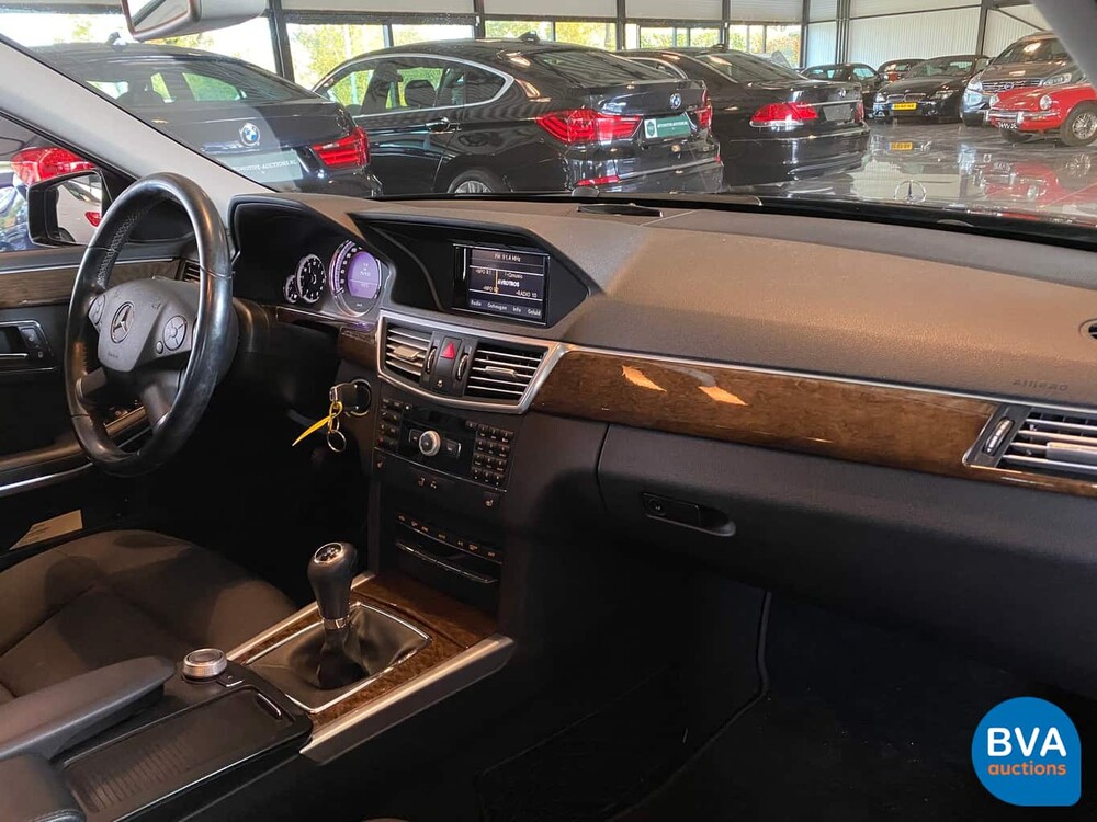 Mercedes-Benz E200 CDI Limousine 136hp 2010 E-Class, 00-SFF-6.