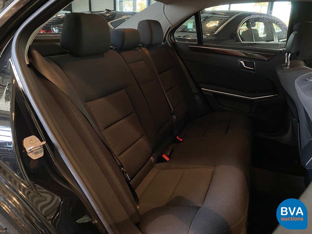 Mercedes-Benz E200 CDI Limousine 136hp 2010 E-Class, 00-SFF-6.