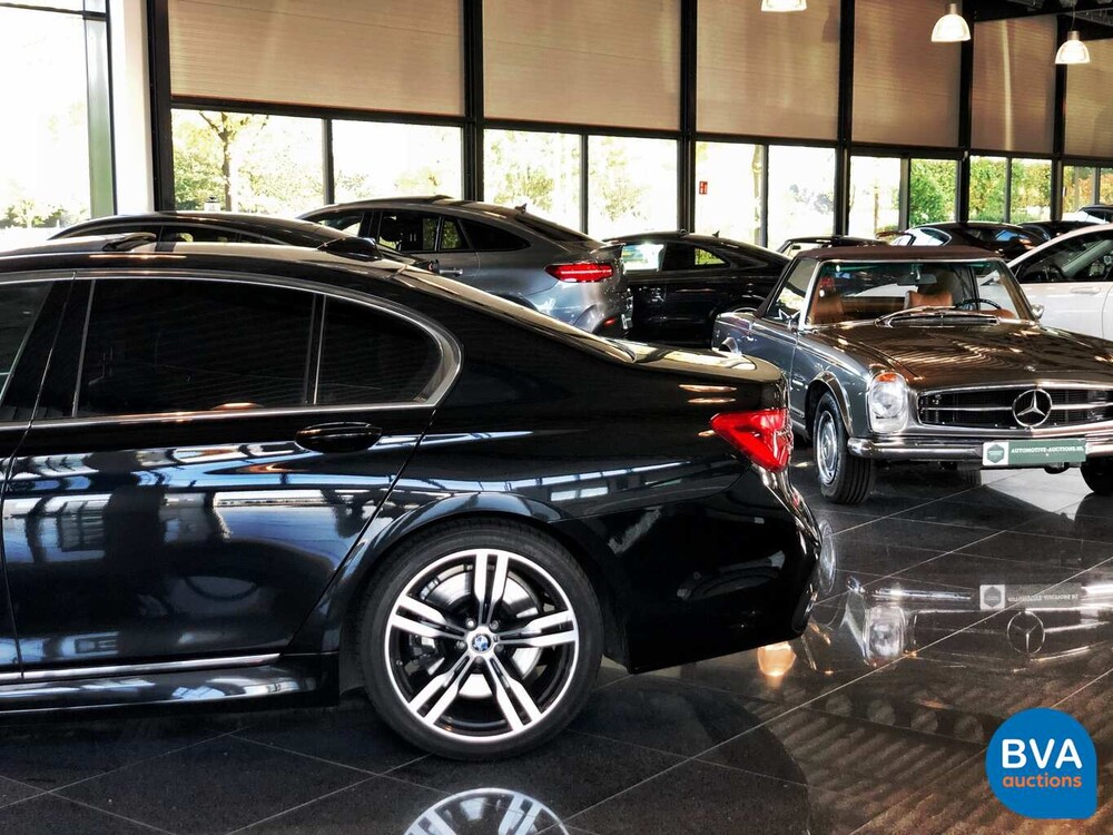 BMW 750i M-Sport V8 449 PS 2016 Neues Modell 7er, SF-076-R.