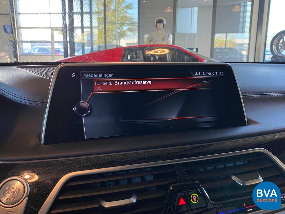 BMW 750i M-Sport V8 449 PS 2016 Neues Modell 7er, SF-076-R.