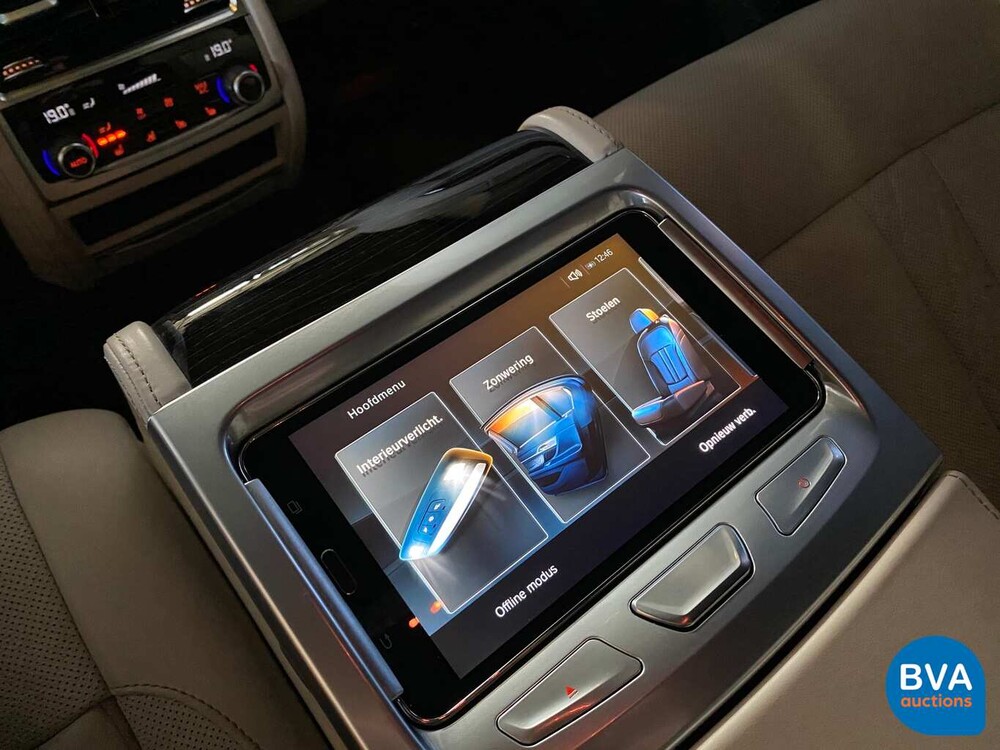 BMW 750i M-Sport V8 449 PS 2016 Neues Modell 7er, SF-076-R.