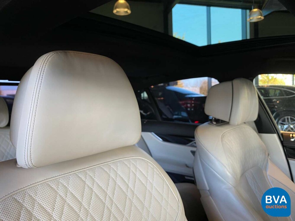 BMW 750i M-Sport V8 449 PS 2016 Neues Modell 7er, SF-076-R.