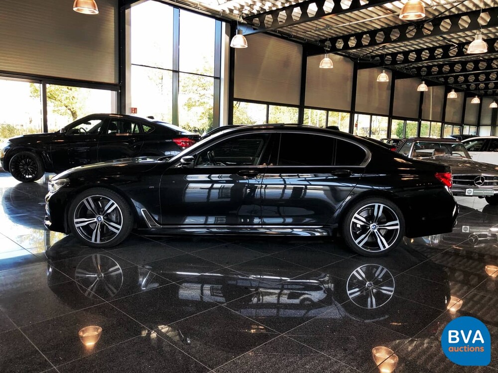 BMW 750i M-Sport V8 449 PS 2016 Neues Modell 7er, SF-076-R.
