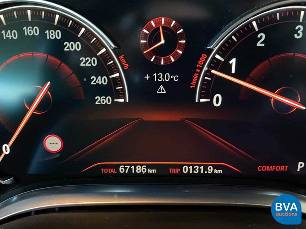 BMW 750i M-Sport V8 449 PS 2016 Neues Modell 7er, SF-076-R.