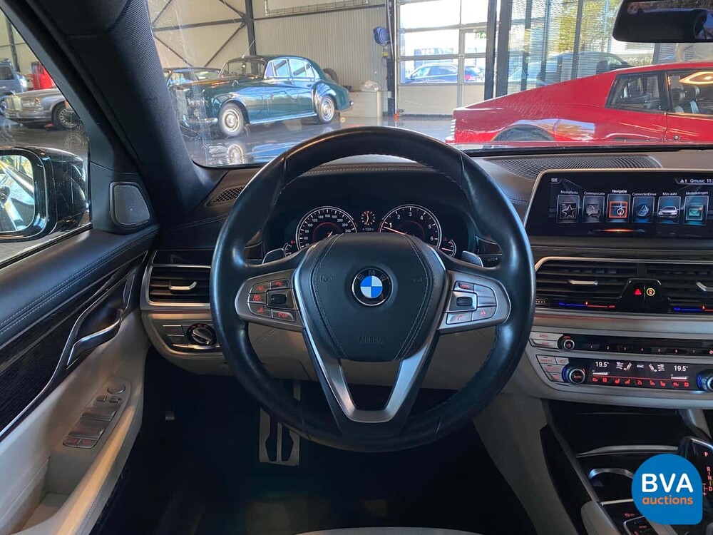 BMW 750i M-Sport V8 449 PS 2016 Neues Modell 7er, SF-076-R.