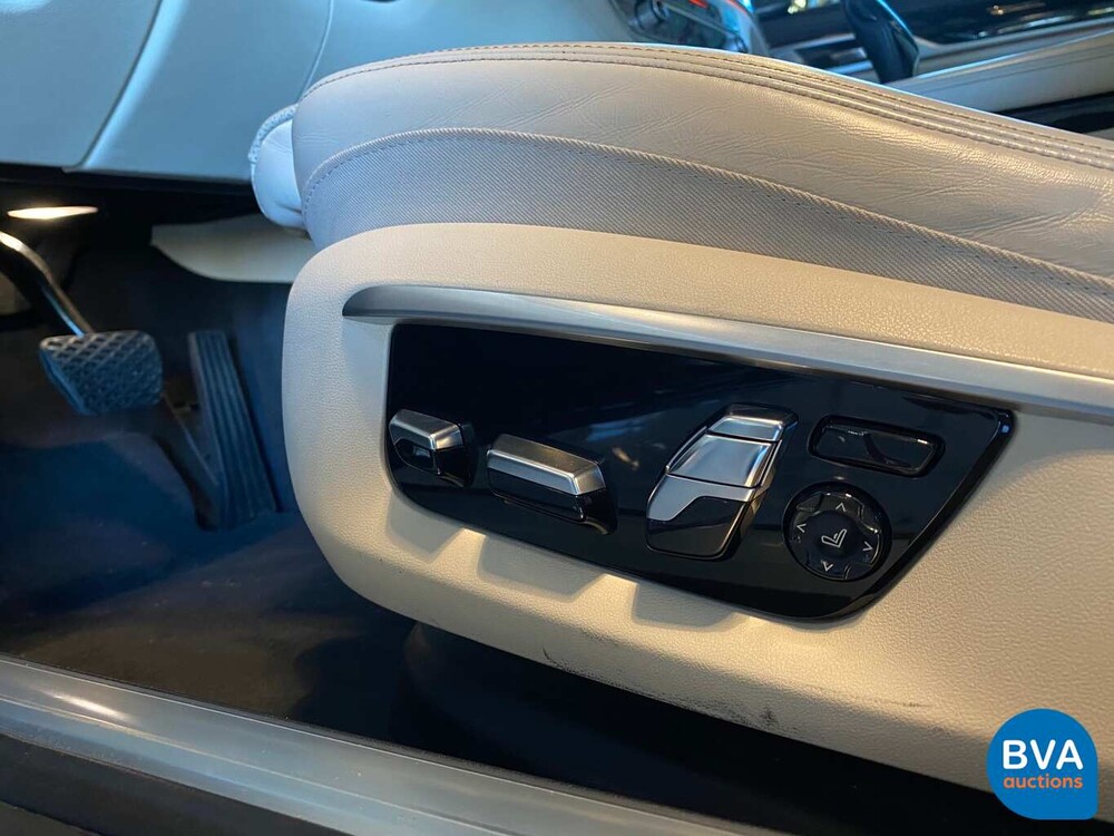 BMW 750i M-Sport V8 449 PS 2016 Neues Modell 7er, SF-076-R.