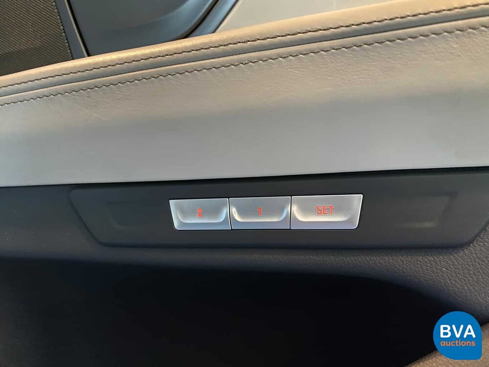 BMW 750i M-Sport V8 449 PS 2016 Neues Modell 7er, SF-076-R.