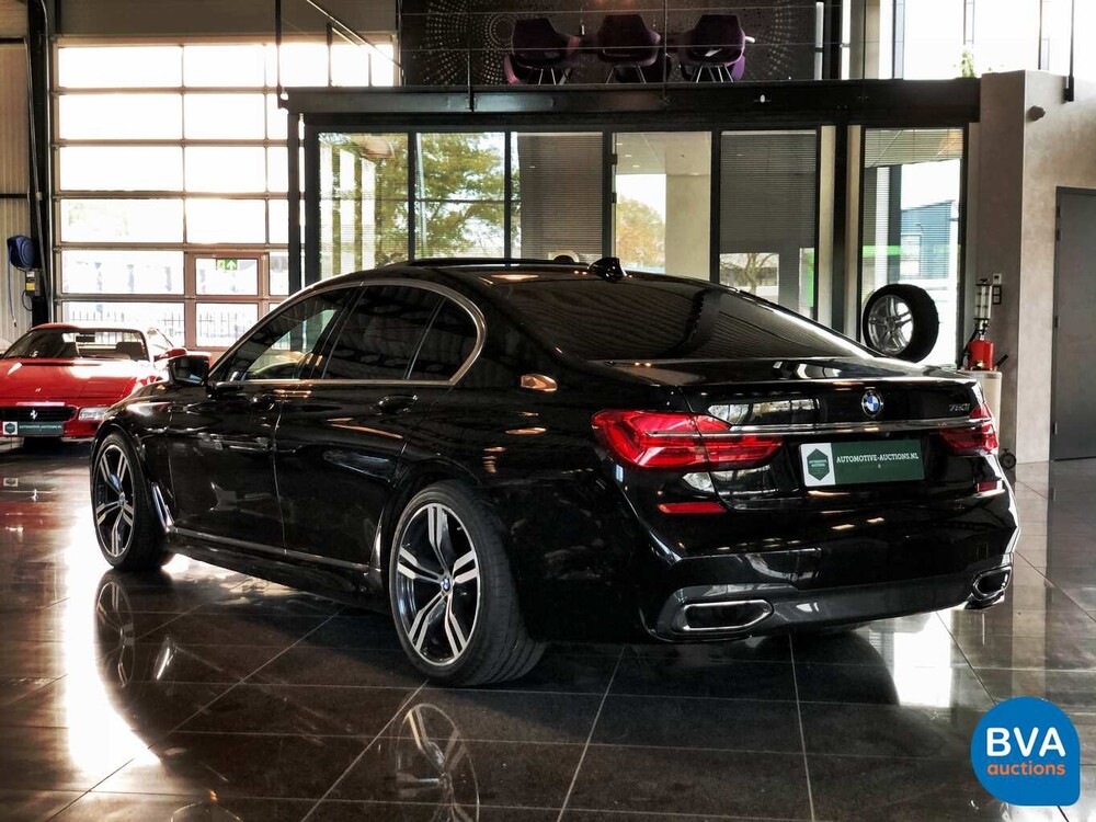 BMW 750i M-Sport V8 449 PS 2016 Neues Modell 7er, SF-076-R.
