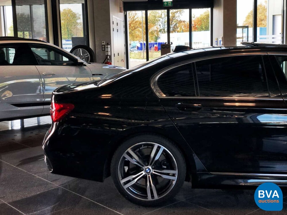 BMW 750i M-Sport V8 449 PS 2016 Neues Modell 7er, SF-076-R.