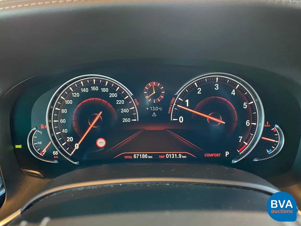 BMW 750i M-Sport V8 449 PS 2016 Neues Modell 7er, SF-076-R.