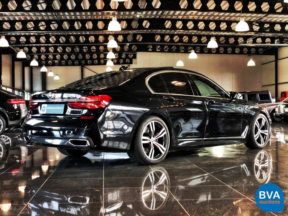 BMW 750i M-Sport V8 449 PS 2016 Neues Modell 7er, SF-076-R.