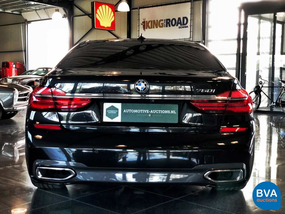 BMW 750i M-Sport V8 449 PS 2016 Neues Modell 7er, SF-076-R.