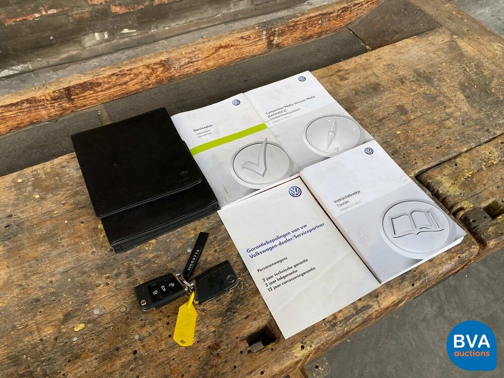 Volkswagen Touran 2.0 TDI Highline DSG 150pk 2016 -7 PERS-, JD-880-V