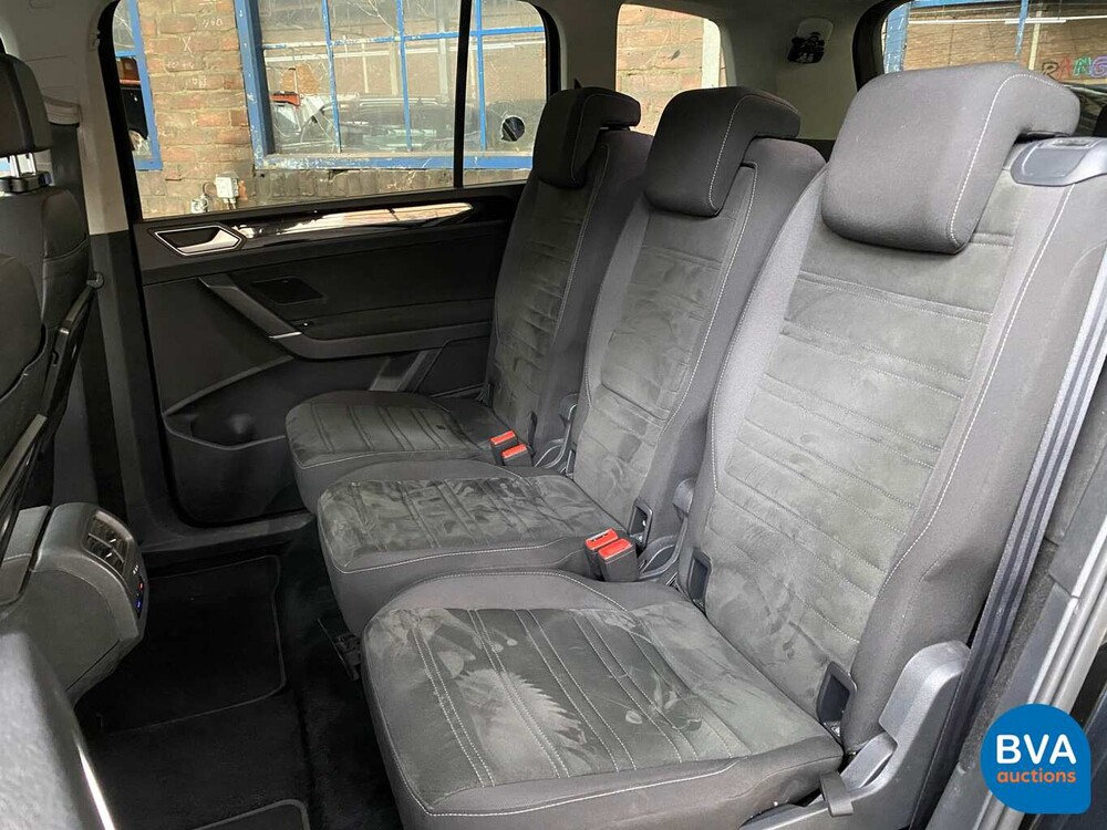 Volkswagen Touran 2.0 TDI Highline DSG 150pk 2016 -7 PERS-, JD-880-V