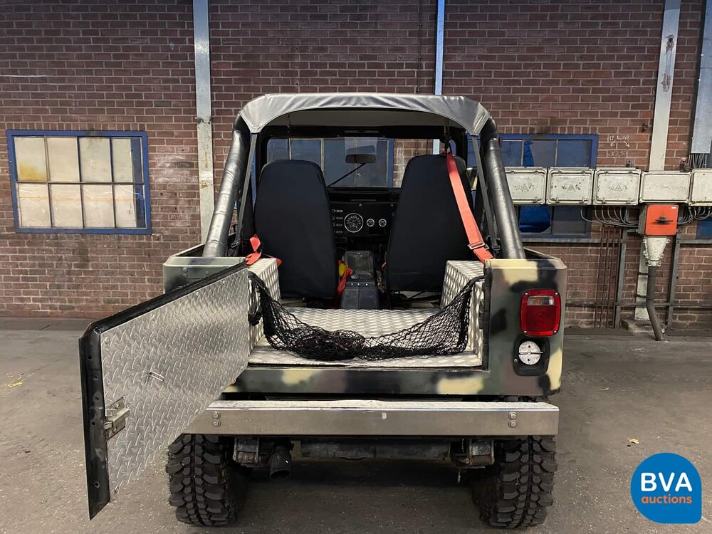 Jeep 4X4 CJ 1984 110pk, 30-HT-ZJ