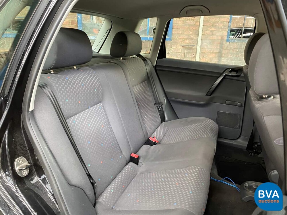Volkswagen Polo 1.4 16V 75pk 2004, 73-ZKZ-5