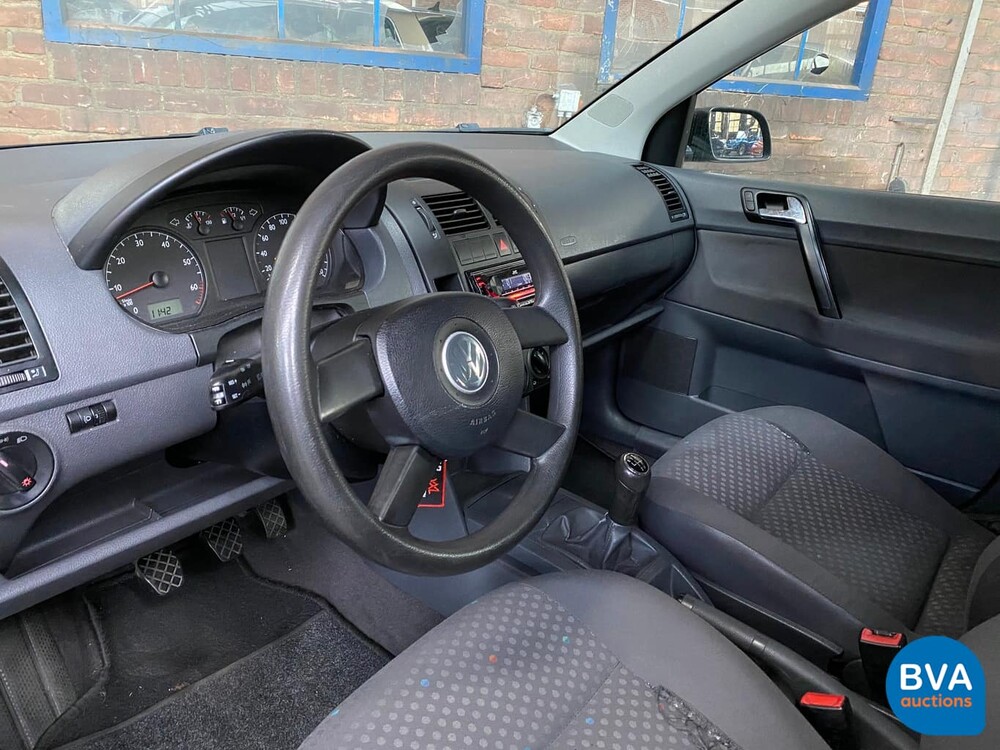 Volkswagen Polo 1.4 16V 75pk 2004, 73-ZKZ-5