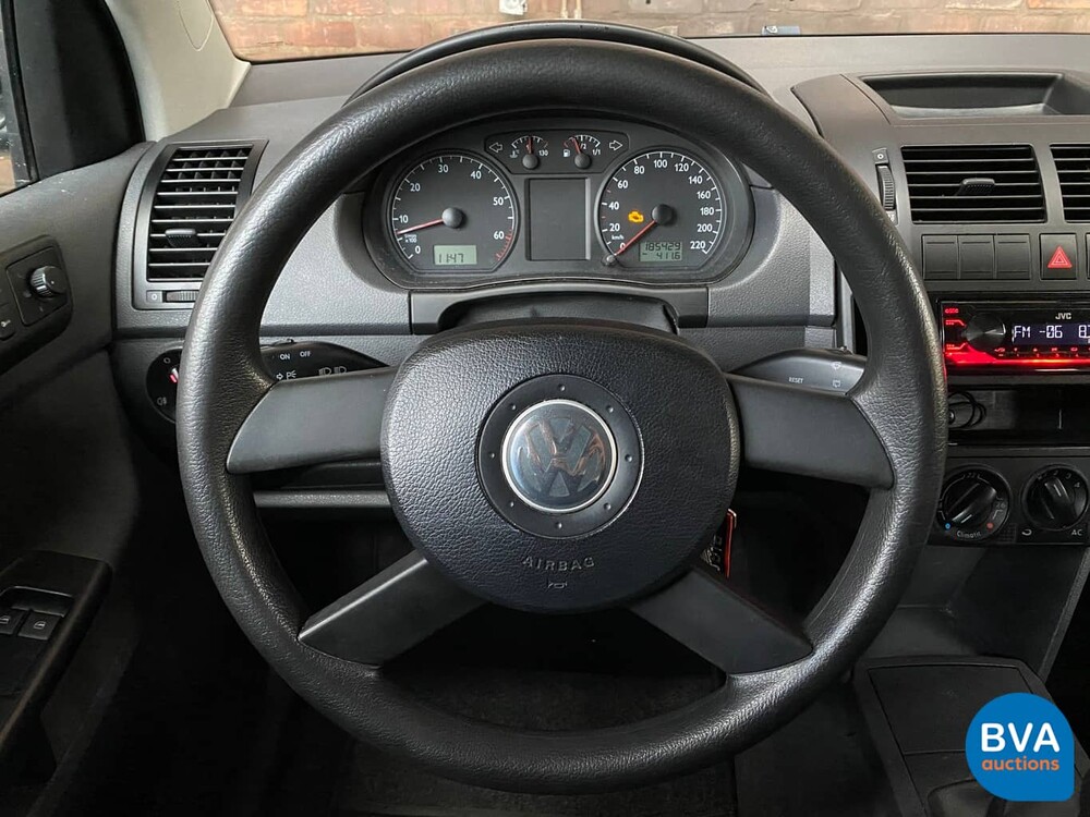 Volkswagen Polo 1.4 16V 75pk 2004, 73-ZKZ-5