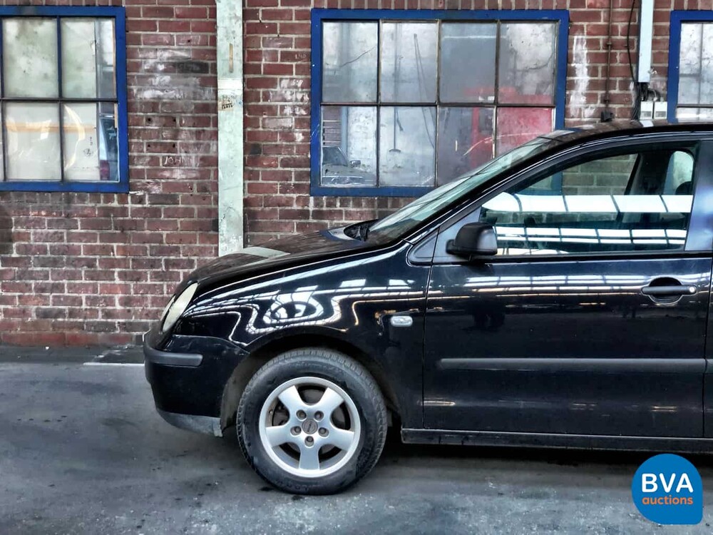 Volkswagen Polo 1.4 16V 75pk 2004, 73-ZKZ-5