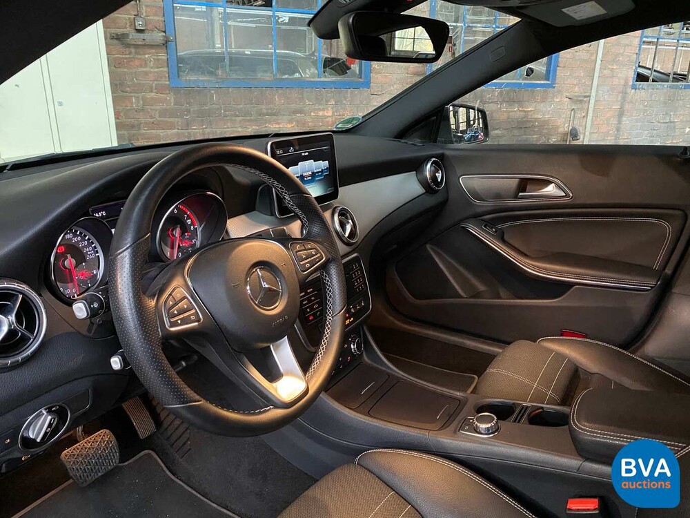 Mercedes-Benz CLA180 Shooting Brake 122pk CLA-Klasse 2015, J-604-NT