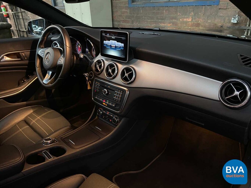 Mercedes-Benz CLA180 Shooting Brake 122pk CLA-Klasse 2015, J-604-NT