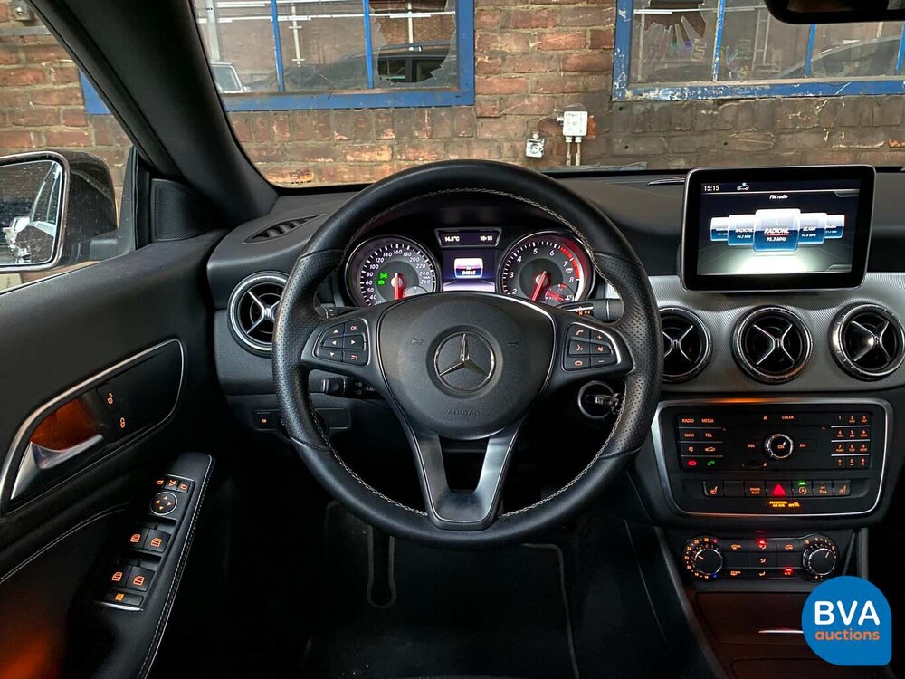 Mercedes-Benz CLA180 Shooting Brake 122pk CLA-Klasse 2015, J-604-NT