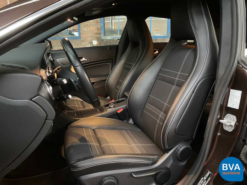 Mercedes-Benz CLA180 Shooting Brake 122pk CLA-Klasse 2015, J-604-NT