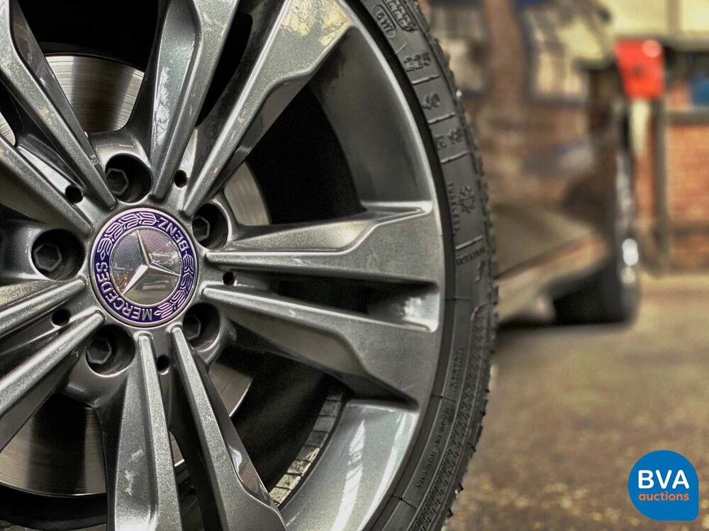 Mercedes-Benz CLA180 Shooting Brake 122pk CLA-Klasse 2015, J-604-NT