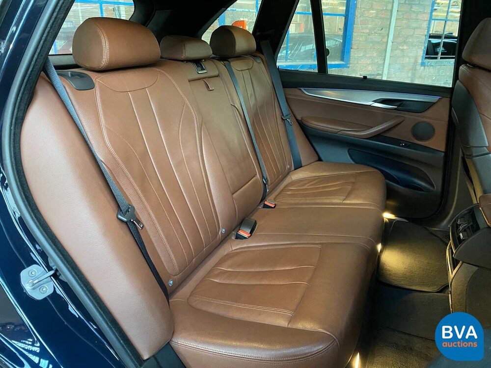 BMW X5 40e High Executive xDrive 2015 313pk M-SPORT -Org NL-, HR-063-H