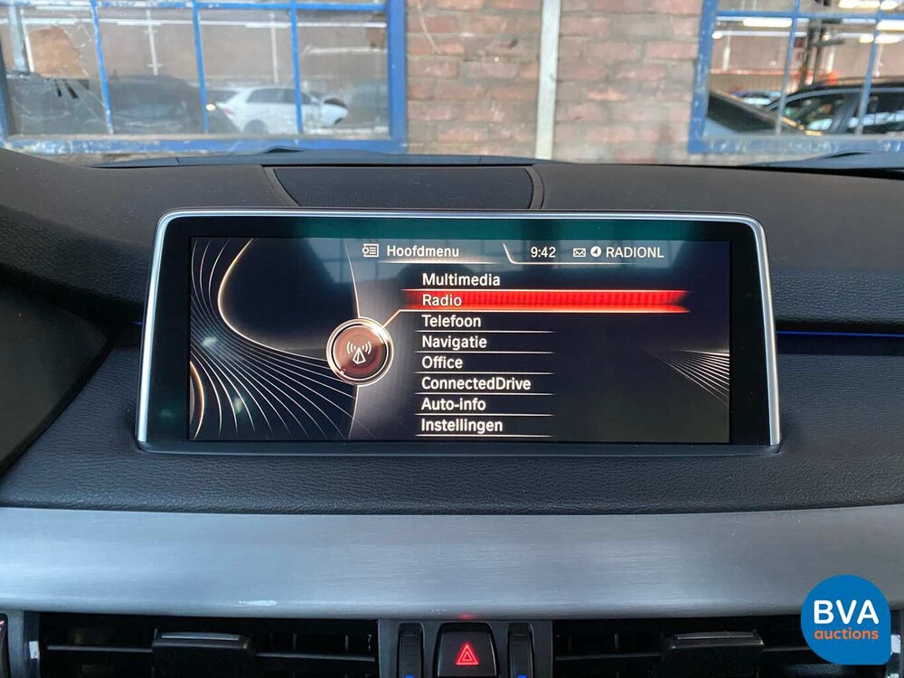 BMW X5 40e High Executive xDrive 2015 313pk M-SPORT -Org NL-, HR-063-H