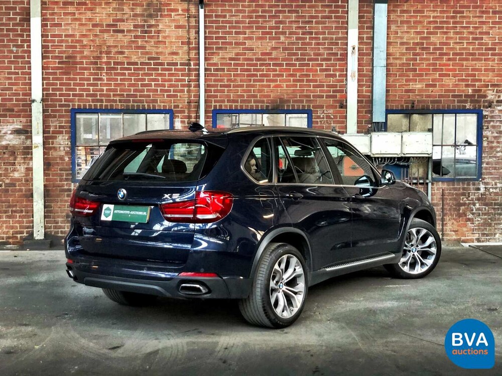 BMW X5 40e High Executive xDrive 2015 313pk M-SPORT -Org NL-, HR-063-H