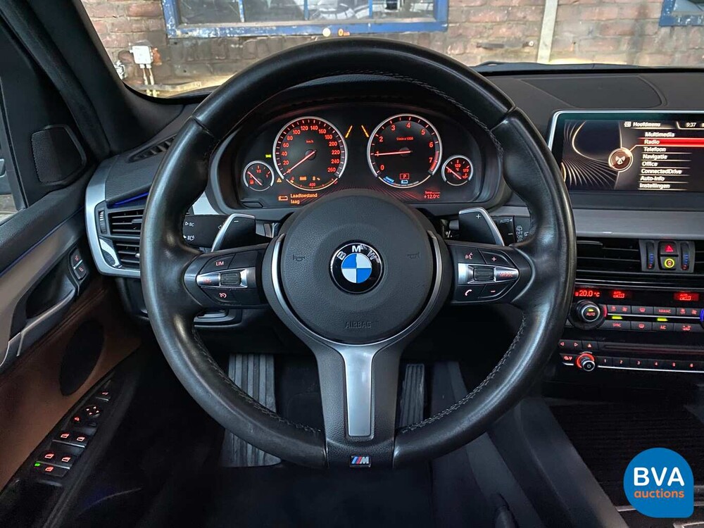 BMW X5 40e High Executive xDrive 2015 313pk M-SPORT -Org NL-, HR-063-H