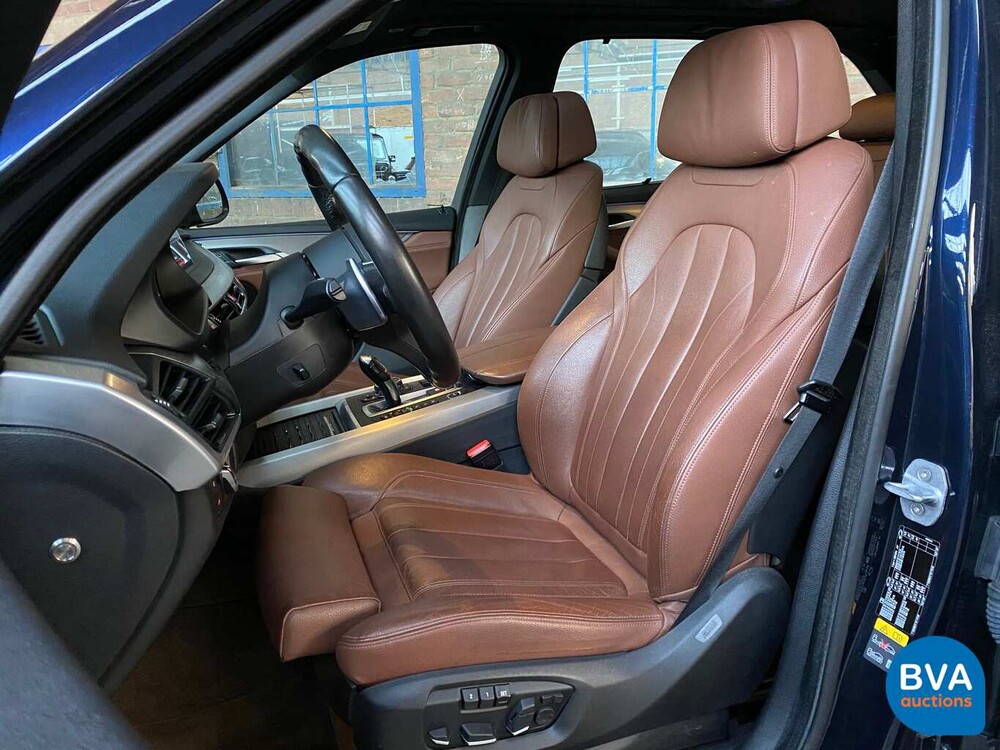 BMW X5 40e High Executive xDrive 2015 313pk M-SPORT -Org NL-, HR-063-H