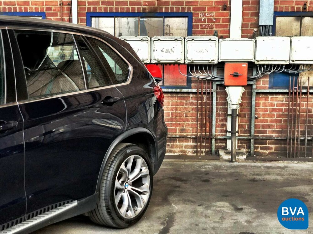 BMW X5 40e High Executive xDrive 2015 313pk M-SPORT -Org NL-, HR-063-H