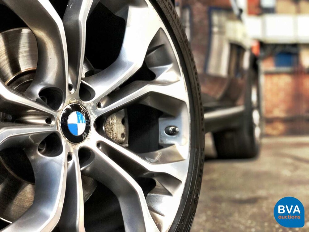 BMW X5 40e High Executive xDrive 2015 313pk M-SPORT -Org NL-, HR-063-H