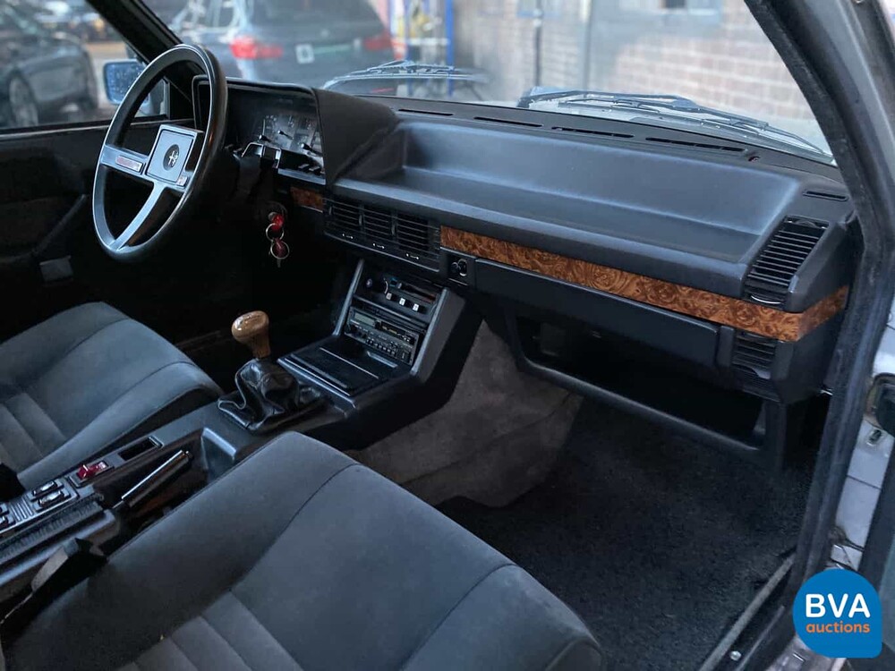 Alfa Romeo 6 2.5 V6 Carburateur 1979