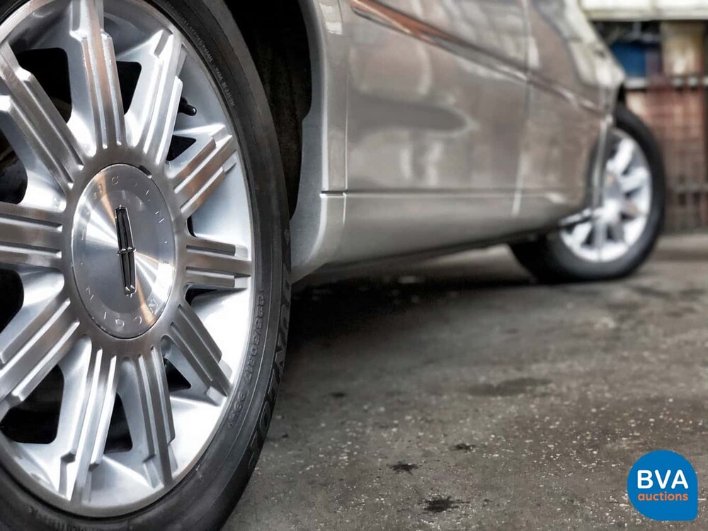 Lincoln Town Car Signature L 4.6 V8 Verlengd 2008, 06-ZP-HH