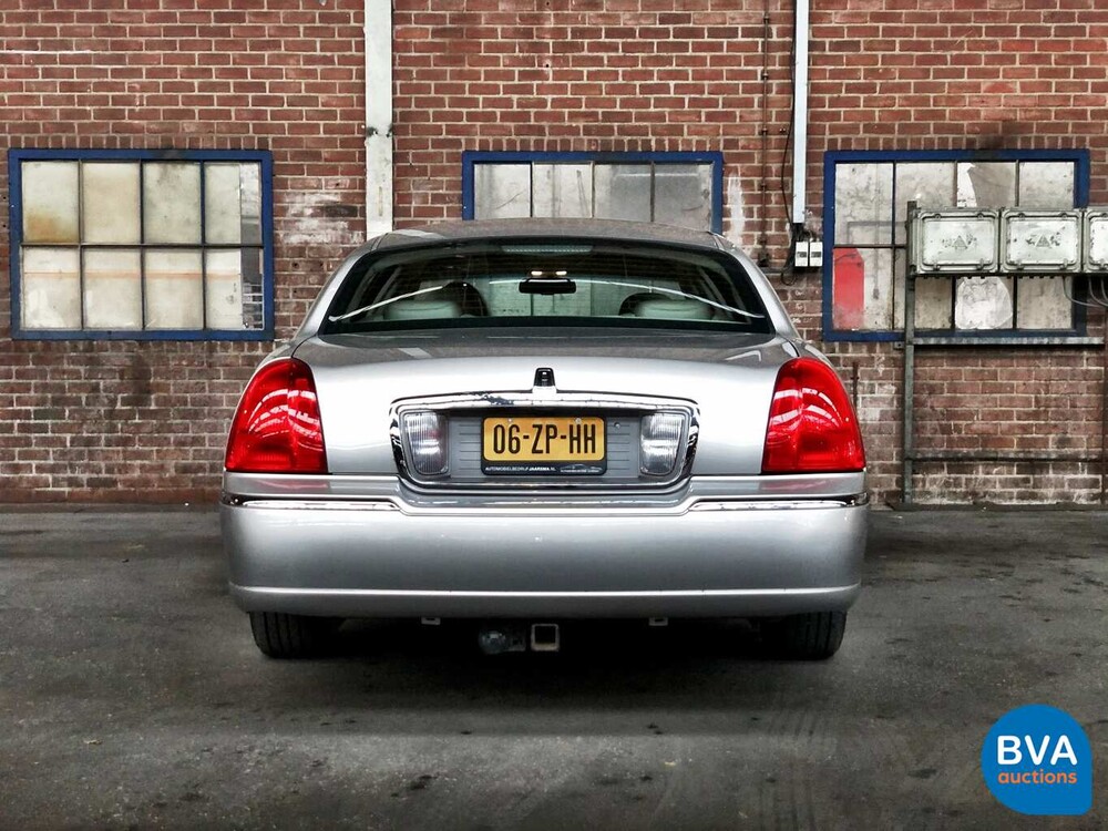 Lincoln Town Car Signature L 4.6 V8 Verlengd 2008, 06-ZP-HH
