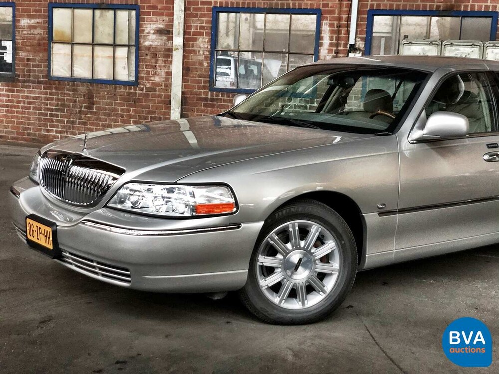 Lincoln Town Car Signature L 4.6 V8 Verlengd 2008, 06-ZP-HH