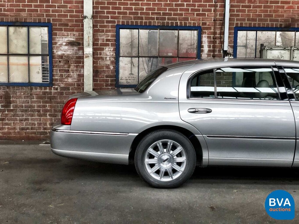 Lincoln Town Car Signature L 4.6 V8 Verlengd 2008, 06-ZP-HH