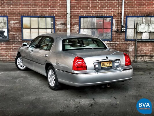 Lincoln Town Car Signature L 4.6 V8 Extended 2008, 06-ZP-HH.