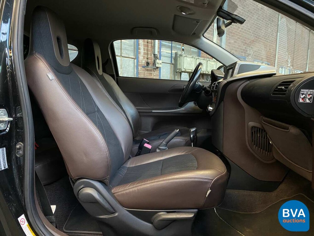 Toyota iQ 1.3 VVTi Automaat Dynamic 3+1 2010, GT-215-B