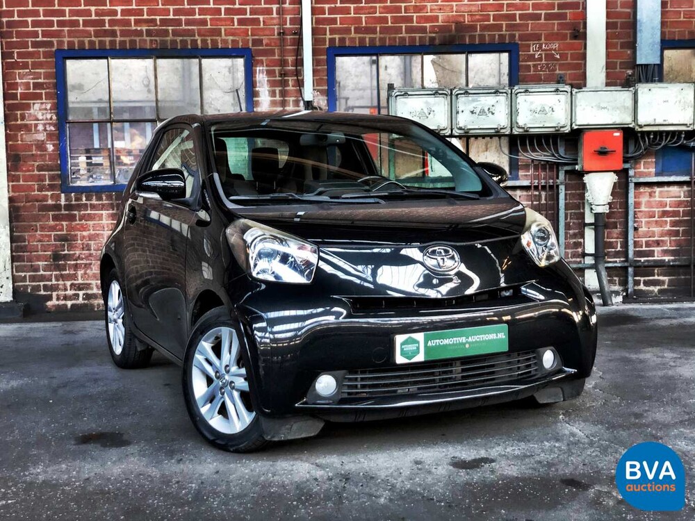 Toyota iQ 1.3 VVTi Automaat Dynamic 3+1 2010, GT-215-B