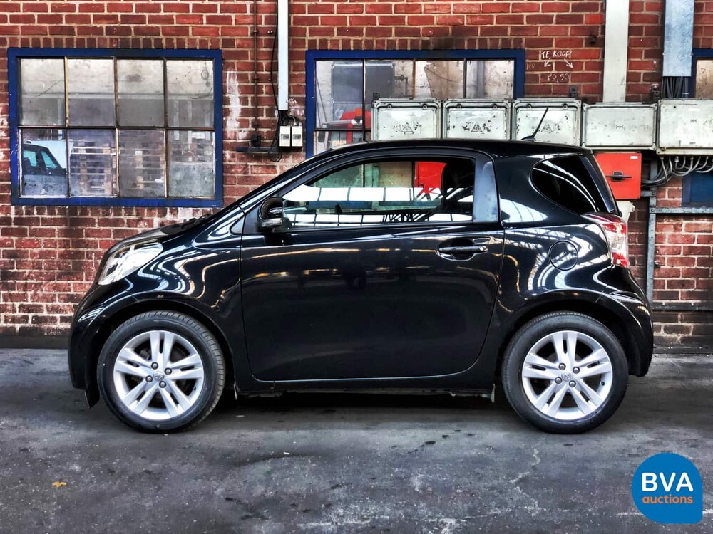 Toyota iQ 1.3 VVTi Automaat Dynamic 3+1 2010, GT-215-B