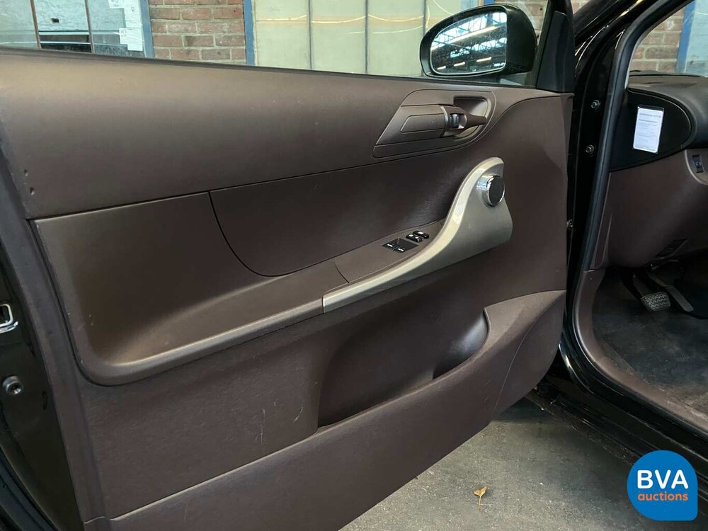 Toyota iQ 1.3 VVTi Automaat Dynamic 3+1 2010, GT-215-B